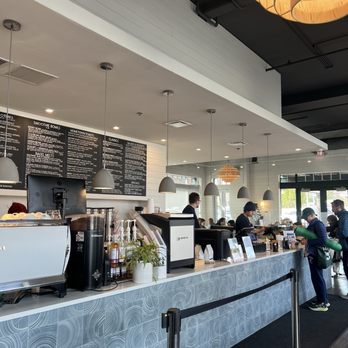 Hometown Coffee & Juice - Juice Bars & Smoothies Near Me - Lake Forest, Illinois