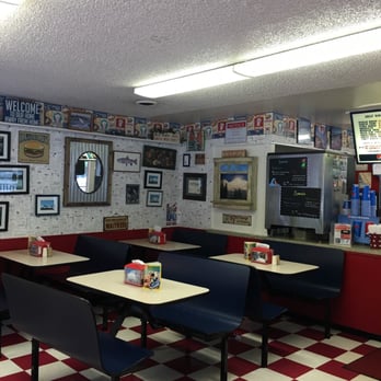 Burger Barn - Best place to stop by on my way home or to school. Traveling between Oregon and California. - Burgers Near Me - Dunsmuir, California Burger Barn - Best place to stop by on my way home or to school. Traveling between Oregon and California. - Burgers Near Me - Dunsmuir, California