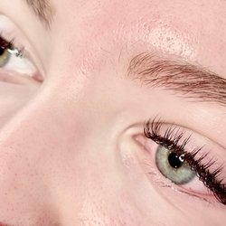 The London Lounge - Classic Eyelash Extensions
