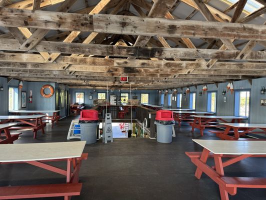 Young's Lobster Pound by null