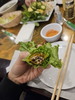 Thanh Huong by null
