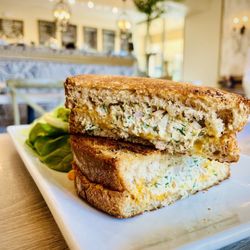 Le Cafe Du Sud - Tuna Melt - delish!