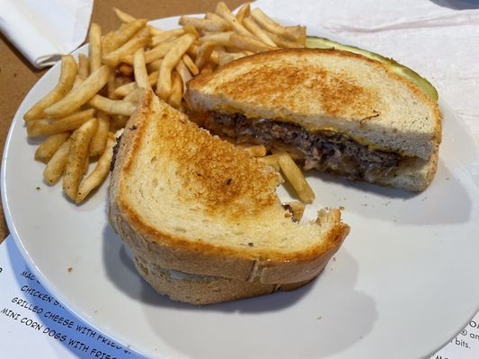 Phillips Avenue Diner by null