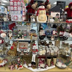 Okotoks HC Pharmacy - Holiday cheer starts here! Explore festive gifts, décor, and seasonal surprises in our Christmas aisle.