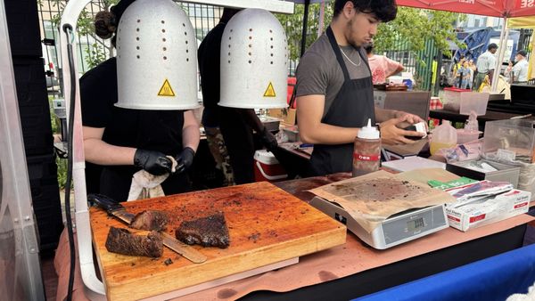 Bark Barbecue by null