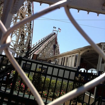 Cyclone Coaster - Amusement Parks Near Me - Brooklyn, New York