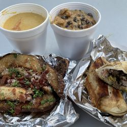 The Holy Grill - Gyro burrito, jojo fries, curry, bread pudding