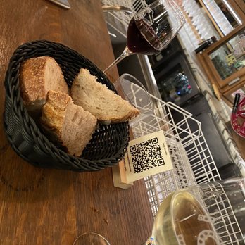 Freddy's - Bread and wine - Tapas Bars Near Me - Paris, 75