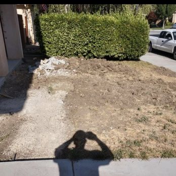 Stellar Landscaping - Front yard before - Landscaping Near Me - Hollister, California Stellar Landscaping - Front yard before - Landscaping Near Me - Hollister, California