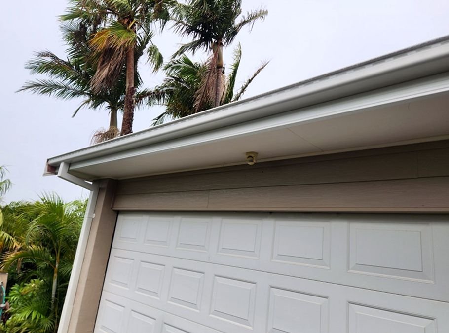 Slide of Elayon Roofing