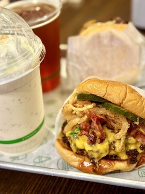 Shake Shack NYNY Hotel (LV BLVD) by null