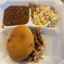 Robinson Smokehouse - Barbecue Pork Sandwich Combo