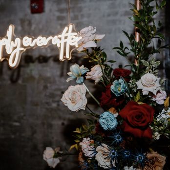Flower Palette - Floral arch - Florists Near Me - Annandale, Virginia