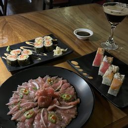 Spicy Tuna Sushi Roll Dragon Roll Salmon Tartar Spicy Tuna Sushi Roll Dragon Roll Salmon Tartar