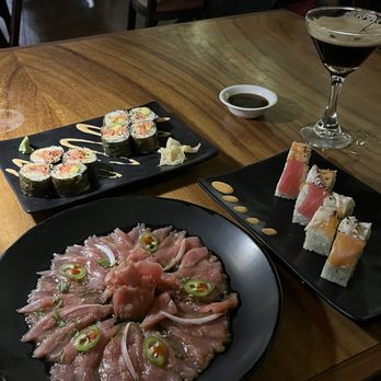 Asia Caribe - Spicy Tuna Sushi Roll Dragon Roll Salmon Tartar - Chinese Near Me - Isla Mujeres, ROO Asia Caribe - Spicy Tuna Sushi Roll Dragon Roll Salmon Tartar - Chinese Near Me - Isla Mujeres, ROO
