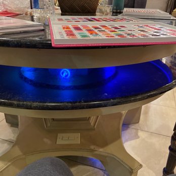 Aura Salon & Spa - Nail Salons Near Me - Denton, Texas