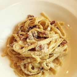 La Piazza Del Villagio - The BESTCarbonara ever!