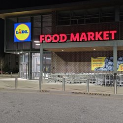 Lidl - Outside Lidl