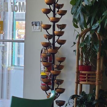 Minh's - Decor - Vietnamese Near Me - Collingwood, Ontario