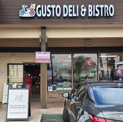 Gusto Grocery Deli & Bistro by null