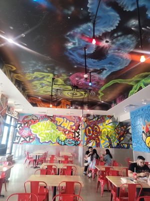 Dave's Hot Chicken by null