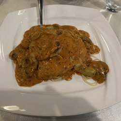 Napoli's - Chicken Carciofi is looking good!