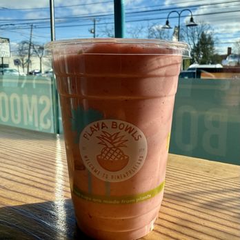 Playa Bowls - Strawberry Banana Smoothie - Coffee & Tea Near Me - Merrick, New York Playa Bowls - Strawberry Banana Smoothie - Coffee & Tea Near Me - Merrick, New York