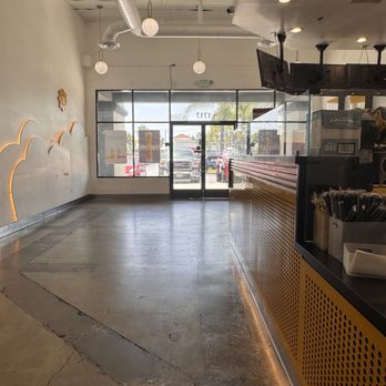 Sunright Tea Studio - Bubble Tea Near Me - Gardena, California Sunright Tea Studio - Bubble Tea Near Me - Gardena, California