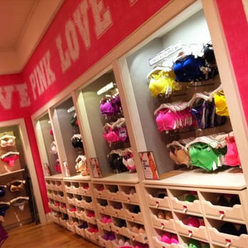 Victoria's Secret & PINK - Lingerie Near Me - Honolulu, Hawaii