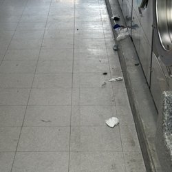 Laundry Plus - Disgusting!