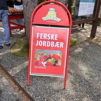 Jordbærstova - Cafes Near Me - Valldal, 15 Jordbærstova - Cafes Near Me - Valldal, 15