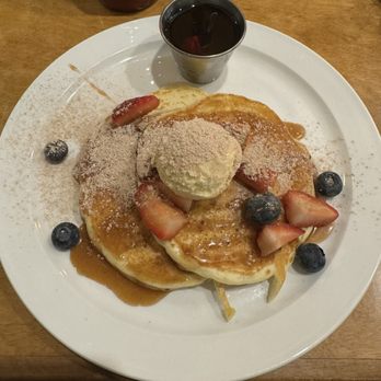 Marigold Kitchen - Cinnamon pancakes - Breakfast & Brunch Near Me - Madison, Wisconsin