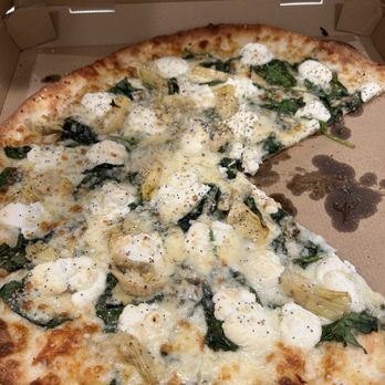 Corner Pizza - Spinach Artichoke pizza - Pizza Near Me - Oceanside, California
