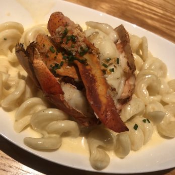 Moonraker Restaurant - Half order of Lobster Mac & Cheese - New American Near Me - Pacifica, California