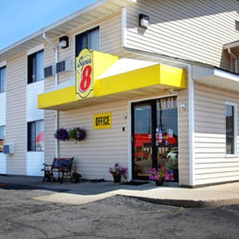 Super 8 by Wyndham Moberly MO - Super 8 Moberly - Hotels Near Me - Moberly, Missouri Super 8 by Wyndham Moberly MO - Super 8 Moberly - Hotels Near Me - Moberly, Missouri