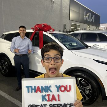 Van Nuys Kia - Car Dealers Near Me - Van Nuys, California Van Nuys Kia - Car Dealers Near Me - Van Nuys, California