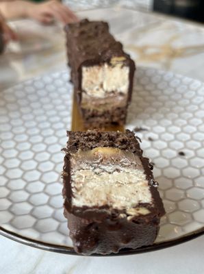 RT Bakery & Cafe by null