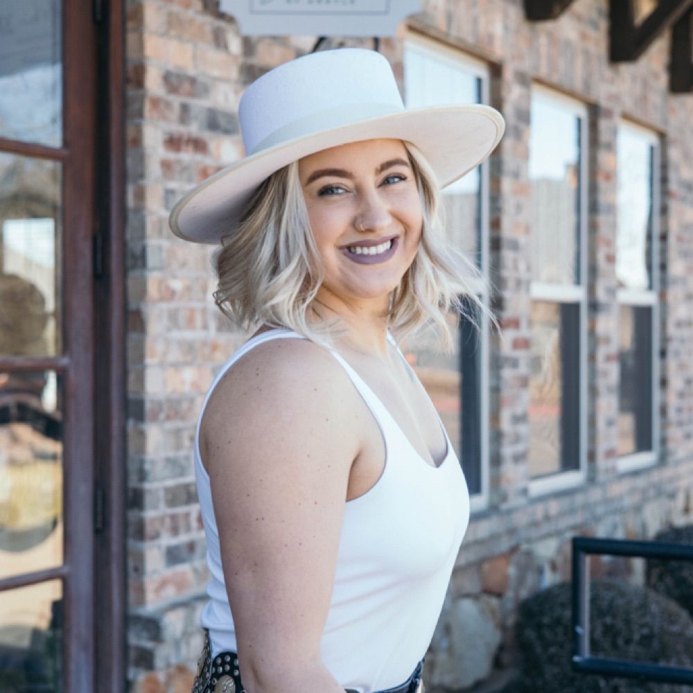 Sunlit Salon & Co. Logo