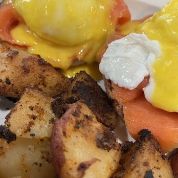 Honey's Farm Fresh Gourmet Kitchen - Nova Scotia Eggs Benedict and the yummy/spicy home fries - Breakfast & Brunch Near Me - Ocean View, Delaware Honey's Farm Fresh Gourmet Kitchen - Nova Scotia Eggs Benedict and the yummy/spicy home fries - Breakfast & Brunch Near Me - Ocean View, Delaware
