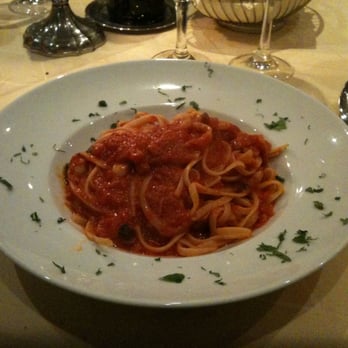Topo Gigio - Linguine Amatriciana - Italian Near Me - Frankfurt, HE Topo Gigio - Linguine Amatriciana - Italian Near Me - Frankfurt, HE