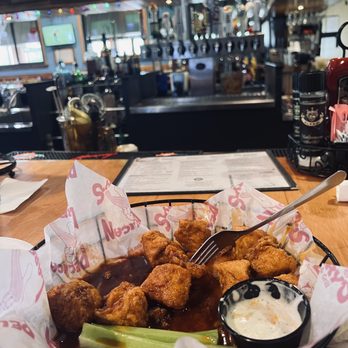 Pelican Larry's Raw Bar and Grill - Boneless wings - American Near Me - Naples, Florida Pelican Larry's Raw Bar and Grill - Boneless wings - American Near Me - Naples, Florida
