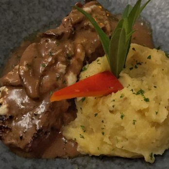 Cabernet Grill - 10 oz strip steak - Seafood Near Me - Fredericksburg, Texas