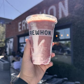 Erewhon - Hailey Bieber Smoothie - Grocery Near Me - Culver City, California Erewhon - Hailey Bieber Smoothie - Grocery Near Me - Culver City, California