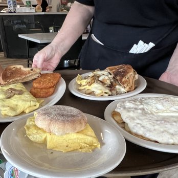 White Horse Luncheonette - Chipped beef over potatoes, omelette, country scramble, egg and cheese sandwich - American Near Me - Gap, Pennsylvania White Horse Luncheonette - Chipped beef over potatoes, omelette, country scramble, egg and cheese sandwich - American Near Me - Gap, Pennsylvania