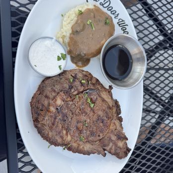 Red Door Woodfired Grill - Prime Rib - American Near Me - Omaha, Nebraska