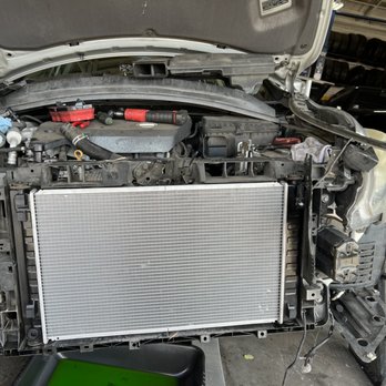 Azteca Auto - New radiator unit on a Nissan Altima - Auto Repair Near Me - Long Beach, California Azteca Auto - New radiator unit on a Nissan Altima - Auto Repair Near Me - Long Beach, California