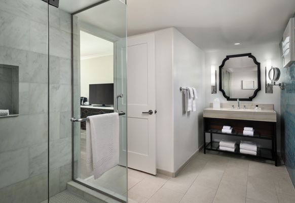 Triada Palm Springs, Autograph Collection by null