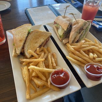 Louie Linguini's - Grilled Salmon Sandwich and Chicken Club Sandwich - Seafood Near Me - Monterey, California