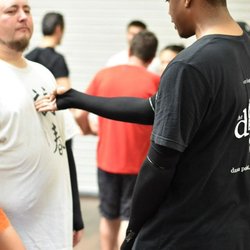 Wing Chun Kung Fu - The Dragon Institute - Derrick Mansell