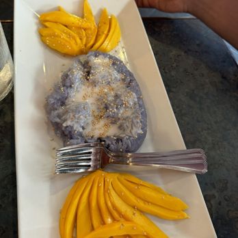 Khon Thai Kitchen By Seeda - D1 Sticky Rice Mango - Thai Near Me - Austin, Texas Khon Thai Kitchen By Seeda - D1 Sticky Rice Mango - Thai Near Me - Austin, Texas